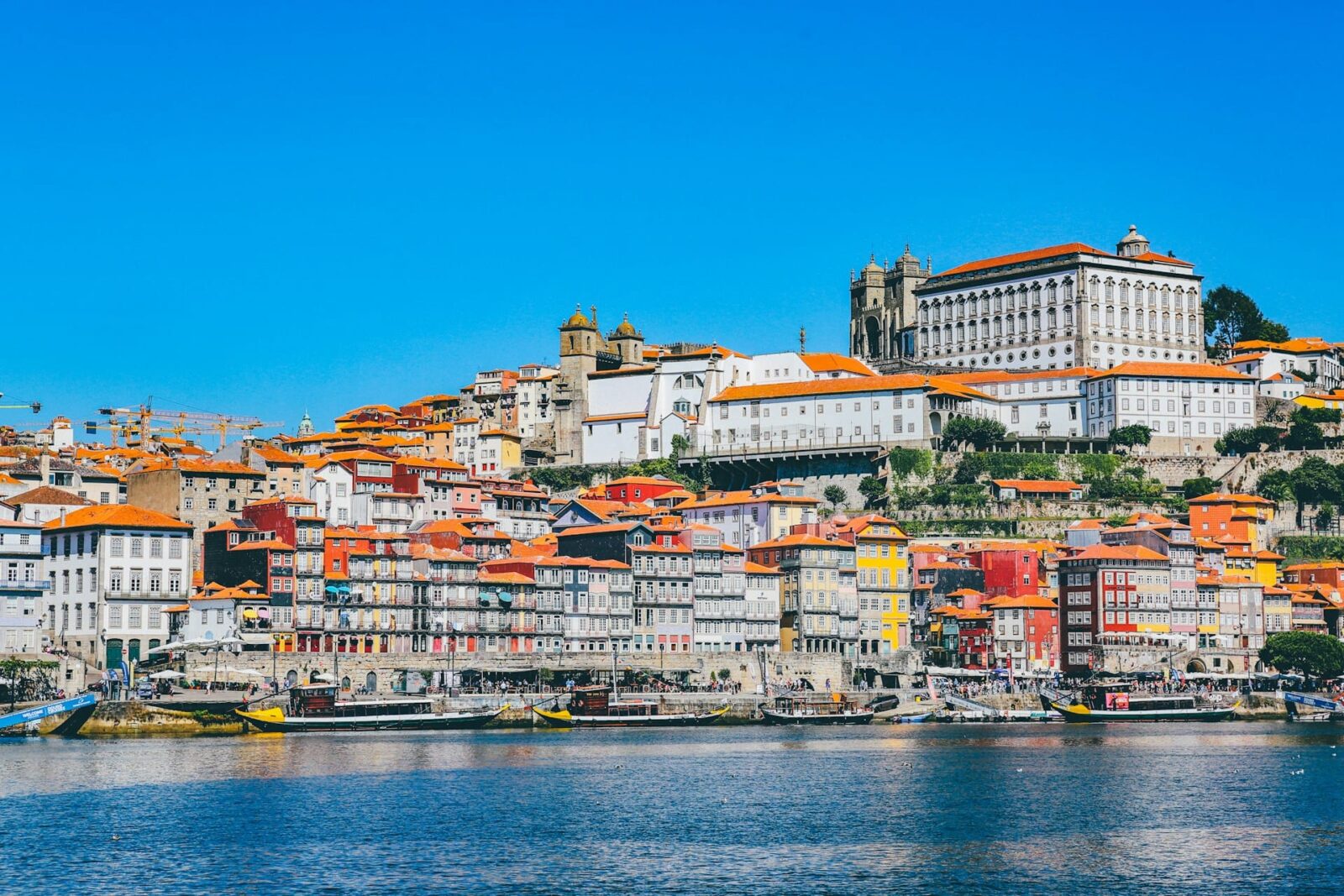 Porto Ribeira District and Dom Luís I Bridge - Private Tour from Lisbon